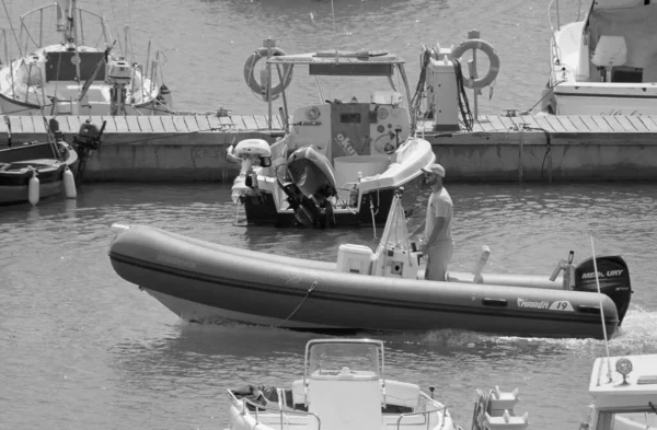 Italien Sizilien Mittelmeer Marina Ragusa Provinz Ragusa September 2021 Mann — Stockfoto