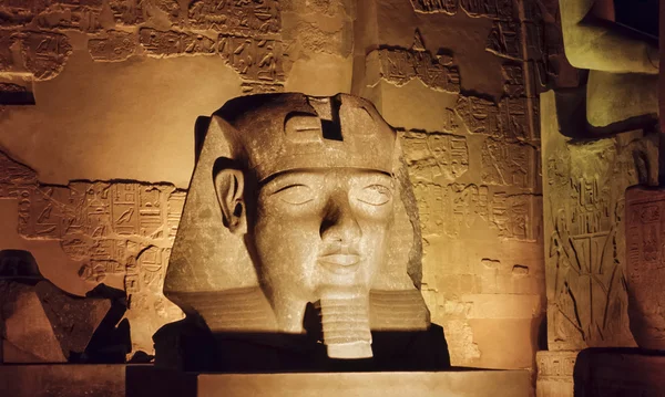 Luxor Tempel bei Nacht — Stockfoto