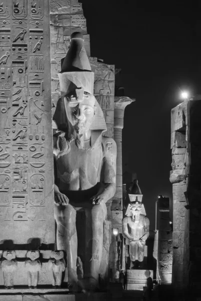 Луксорский храм ночью — стоковое фото