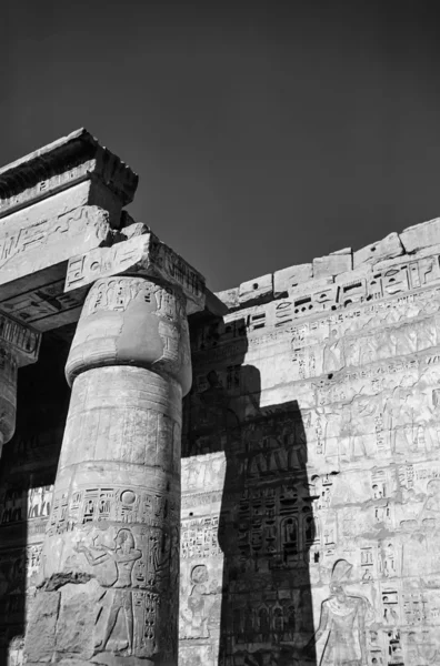 Ερείπια Ναού abu ανακουφίσεις Medinet — Φωτογραφία Αρχείου