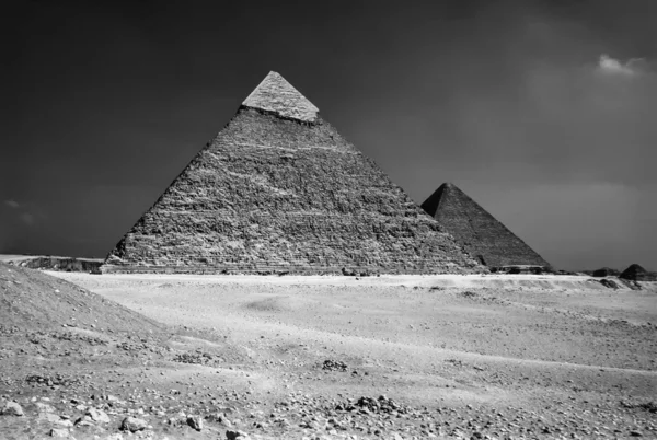 Cairo, Chefren e Cheops Pirâmides — Fotografia de Stock