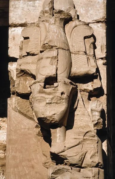 Louxor, ruines du temple Karnak — Photo