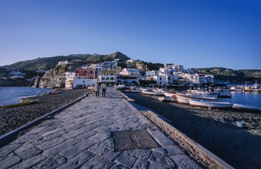 st. melek köyün görünümü