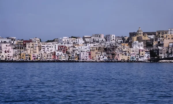 Utsikt över ön från havet — Stockfoto