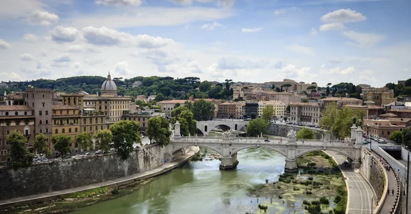 Italy, Rome, view of the Tevere River — Stock Photo, Image