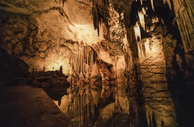 Capo Caccia mağaralar