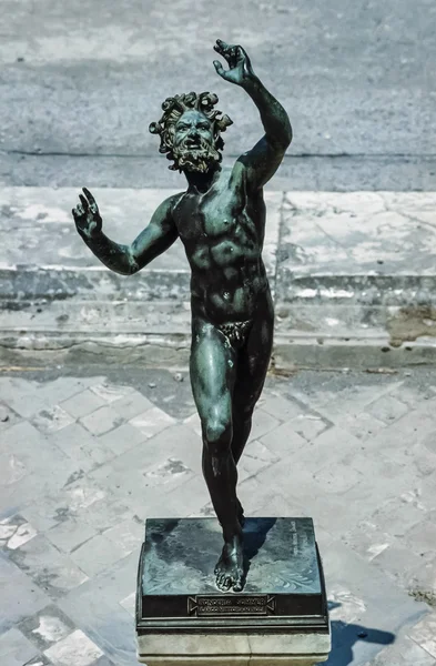 Italia, Pompeya, antigua estatua de bronce —  Fotos de Stock