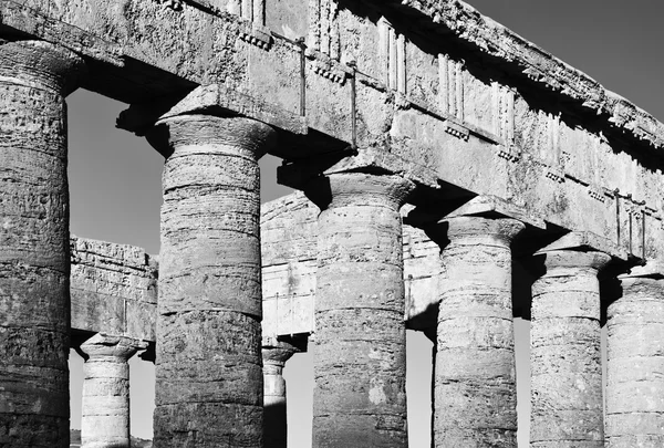 Italy, Sicily, Segesta, Greek Temple — Stock Photo, Image