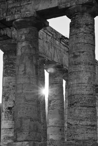 Itálie, Sicílie, Segesta, Řecký chrám — Stock fotografie