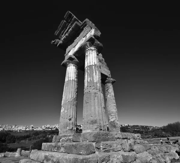 Castoren ja Pollucen temppeli (Hera Temple ) — kuvapankkivalokuva
