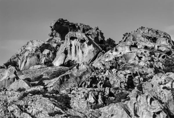 Sardinen, erodierte Felsen — Stockfoto