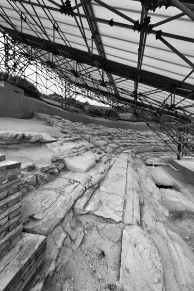 Ruínas do anfiteatro grego — Fotografia de Stock
