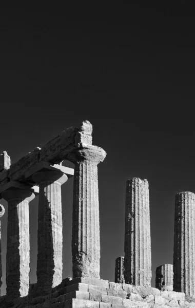 Juno Temple in Greece — Stock Photo, Image