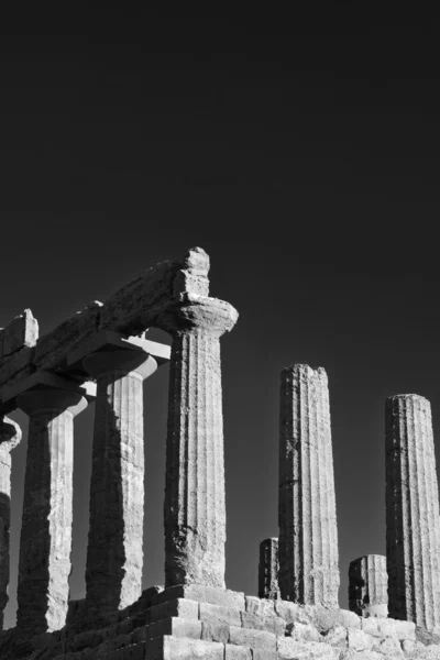 Juno Temple in Greece — Stock Photo, Image