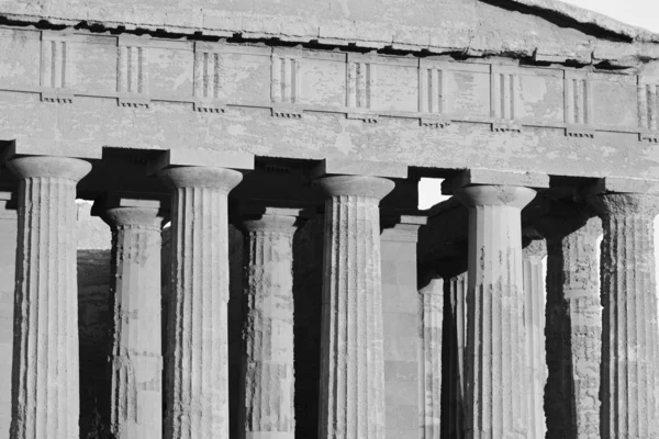 Der Tempel der Eintracht bei Sonnenuntergang — Stockfoto