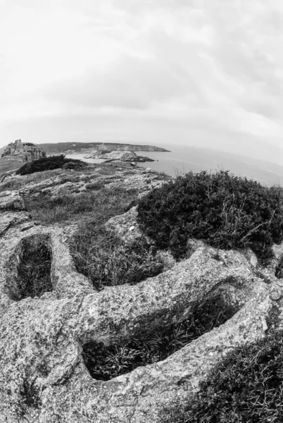 Velhas sepulturas nas Ilhas Tremiti — Fotografia de Stock