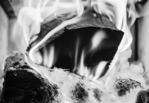 Firewood burning — Stock Photo, Image