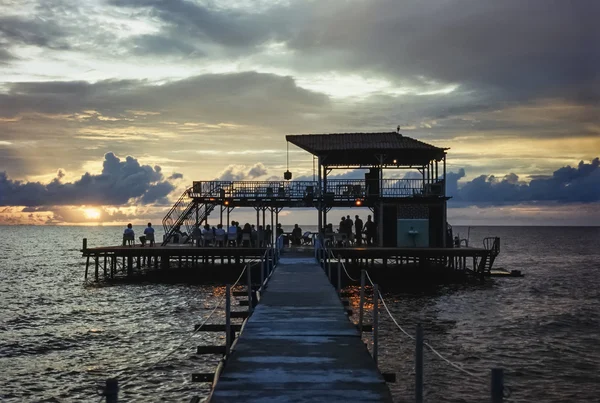 Pôr do sol no mar do Caribe — Fotografia de Stock