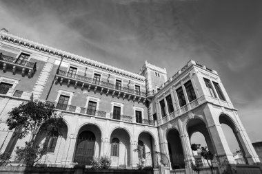 Bruno Di Belmonte özgürlük Palace