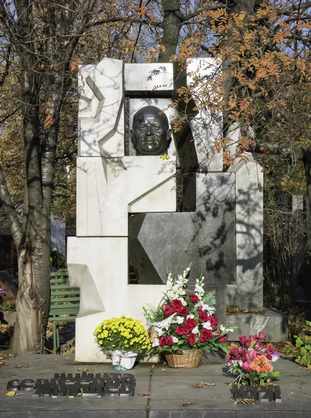 Tumbas en el Cementerio Novodevichy de Moscú —  Fotos de Stock