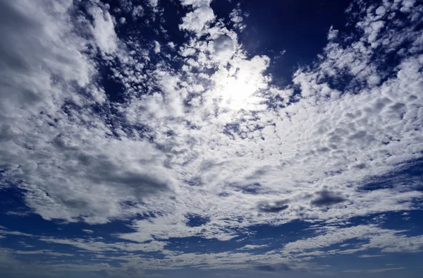 Облака в небе — стоковое фото