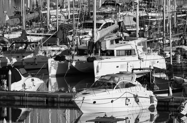 View of luxury yachts in the marina — Stock Photo, Image
