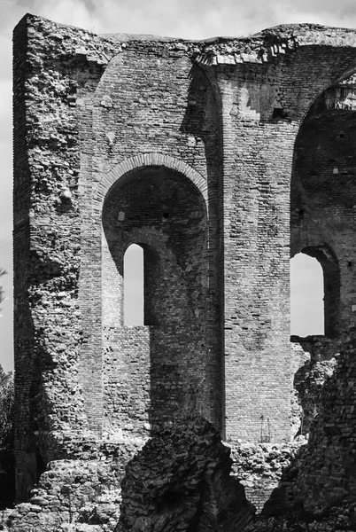 Medieval church ruins — Stock Photo, Image