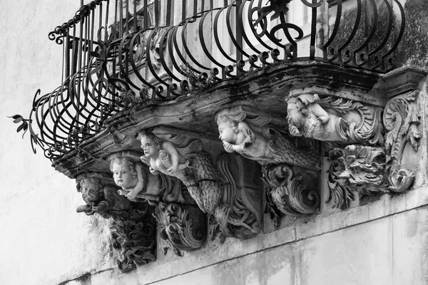 Palacetes em Ragusa, Italia — Fotografia de Stock