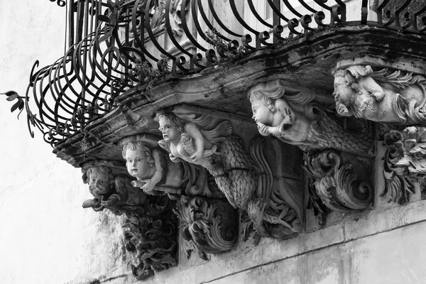 Palacetes em Ragusa, Italia — Fotografia de Stock