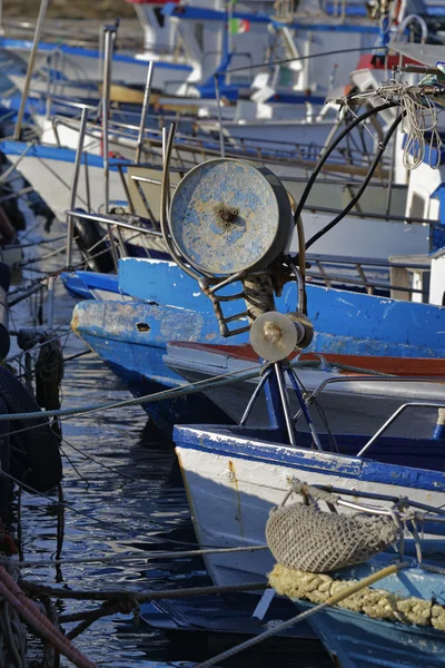 Wooden fishing boats in the port — Stock Photo, Image