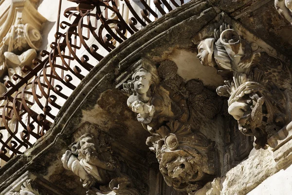 Baroque facade of Cosentini Palace in Italy — Stock Photo, Image