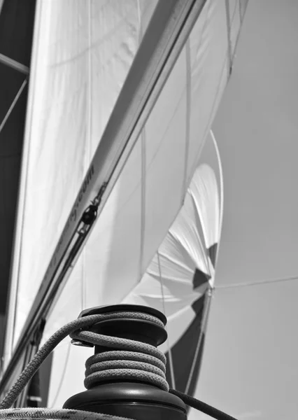 Круїзи на вітрильному човні — стокове фото