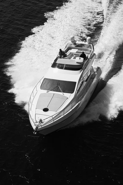 Luxury yacht in the sea — Stock Photo, Image