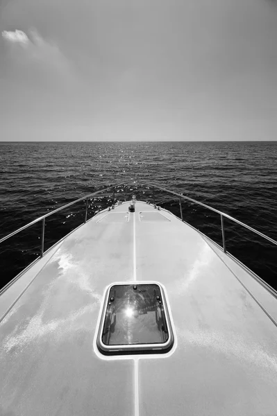 Yate de lujo en el mar — Foto de Stock