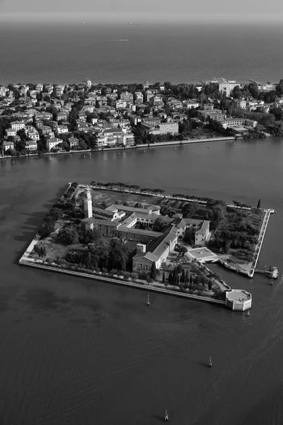 Isla San Lazzaro degli Armeni y laguna veneciana —  Fotos de Stock