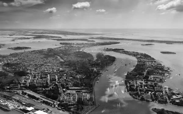 Aerial view of Venice and the venetian lagoon — Stock Photo, Image