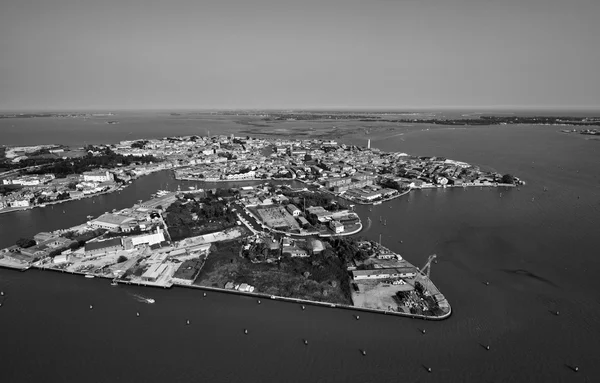 Eiland Murano en uitzicht op de Venetiaanse lagune — Stockfoto