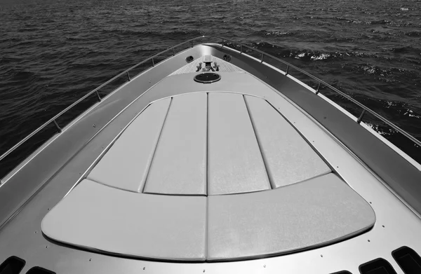 Luksusowy jacht w morze Tyrreńskie — Zdjęcie stockowe