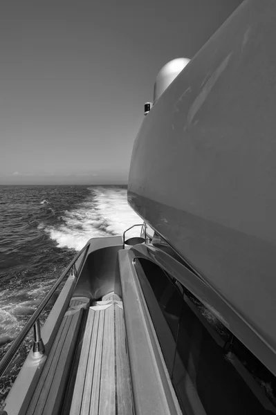 Luxury yacht in Tyrrhenian sea — Stock Photo, Image