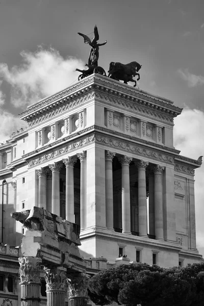 Victorian Palace in Rome — Stock Photo, Image