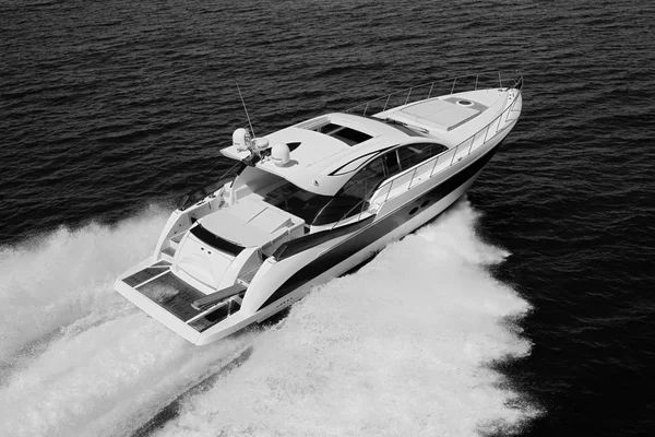 Yacht di lusso nel mare Tirreno — Foto Stock
