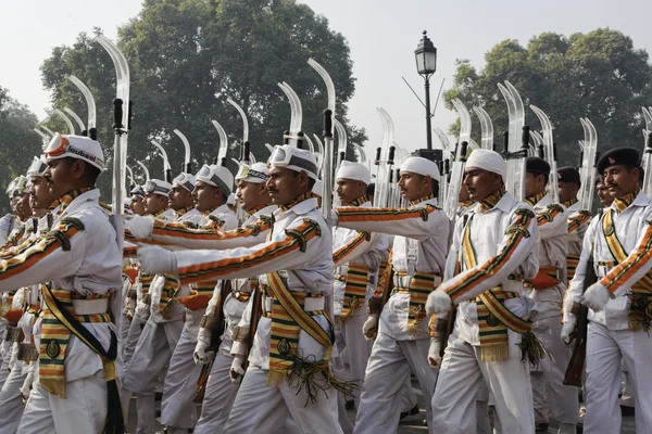 Défilé militaire pour la Journée de l'autonomie en Inde — Photo