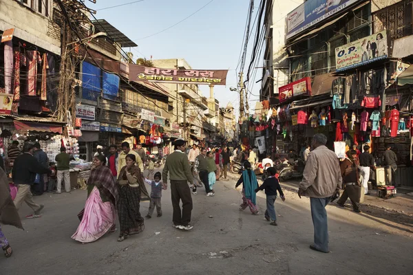 Povo indiano no mercado de Uttar Pradesh — Fotografia de Stock