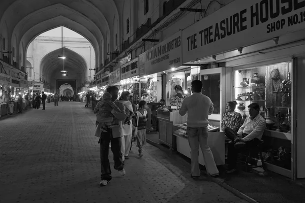 Straßenmarkt am Roten Platz in Indien — Stockfoto