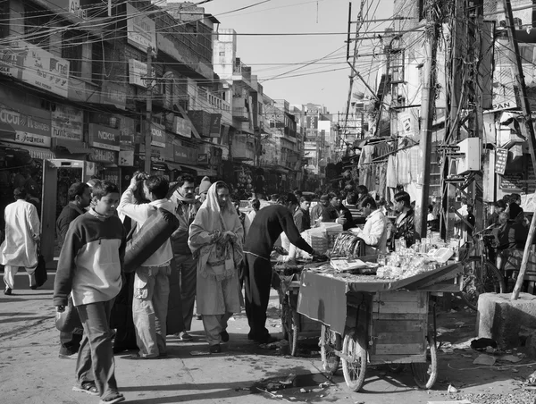 Indiska folket och i Uttar Pradesh marknaden — Stockfoto