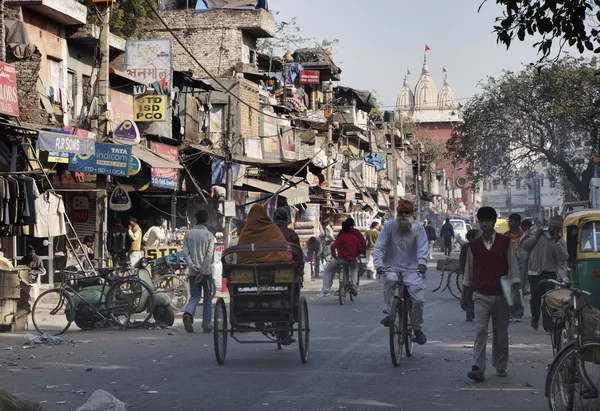 คนอินเดียที่ตลาด Uttar Pradesh — ภาพถ่ายสต็อก