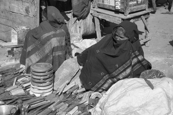 Street sellers at the Uttar Pradesh market — Stock Photo, Image