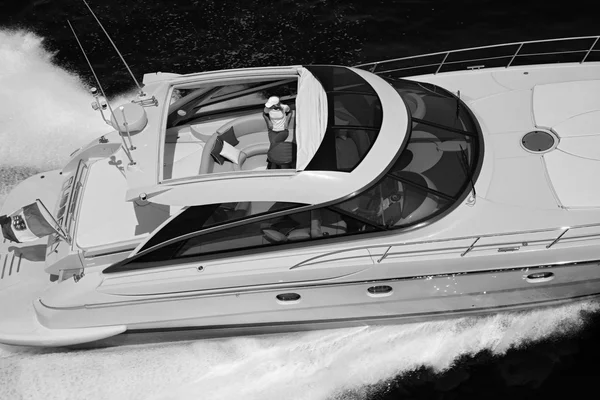 Aqua lyxyacht i Italien — Stockfoto