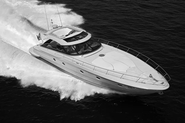 Aqua lyxyacht i Italien — Stockfoto