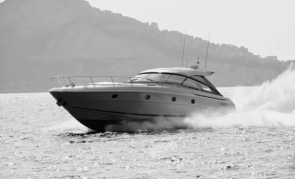 Yacht di lusso Aqua in Italia — Foto Stock